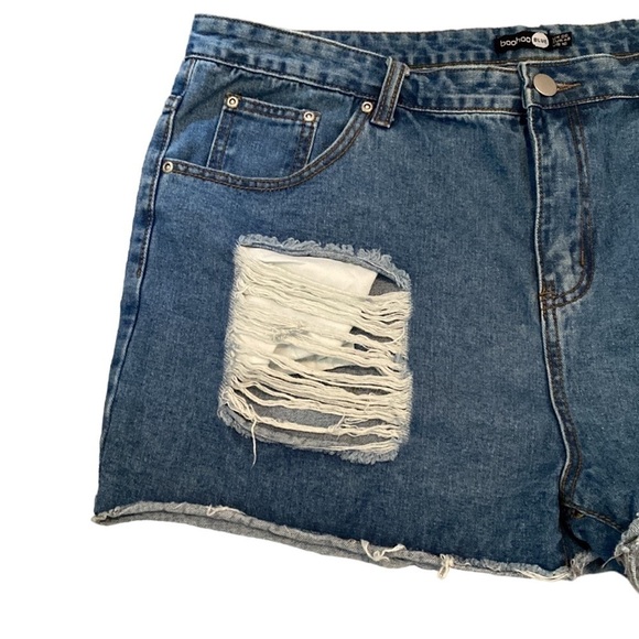 BOOHOO Blue Ripped High Waist Denim Shorts Plus Size 16 NWT - Picture 4 of 11